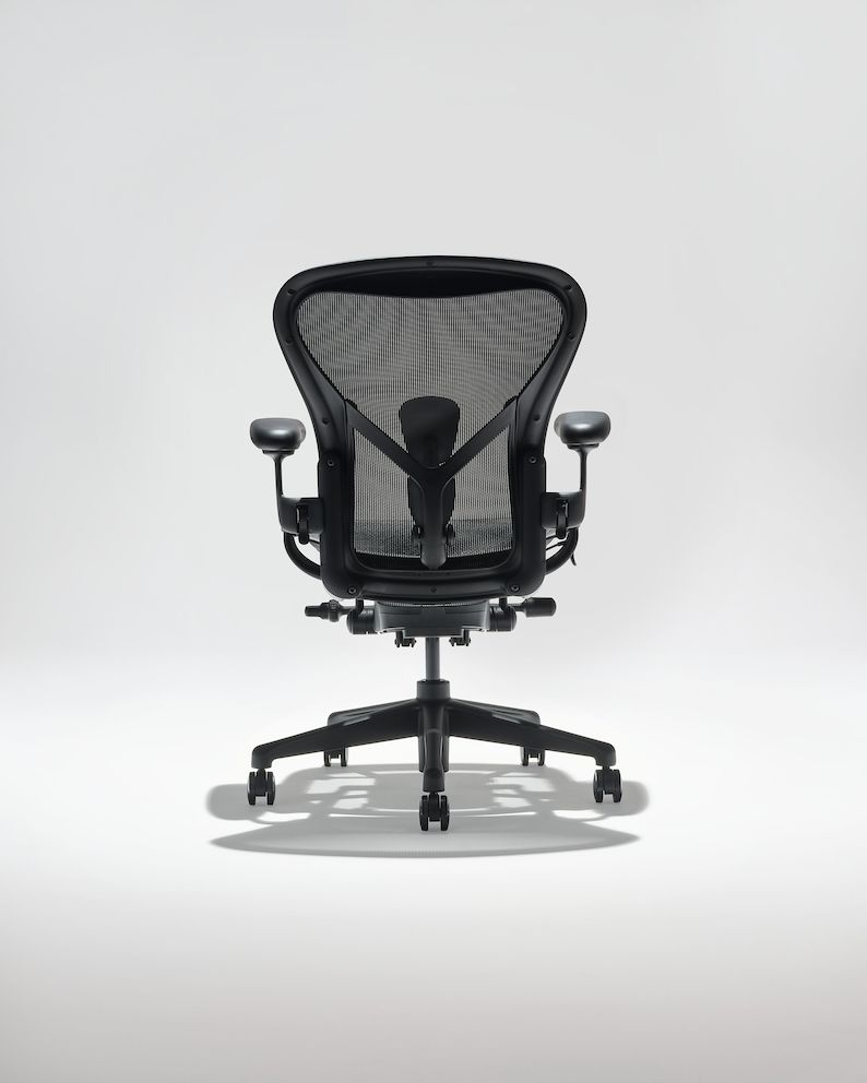 new Aeron – Onyx