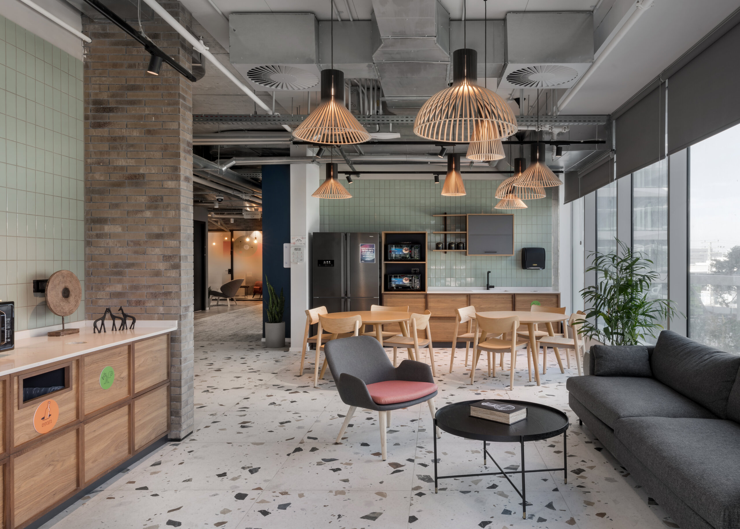 dante chair+wood table KORAY (3)+daisy wood legs