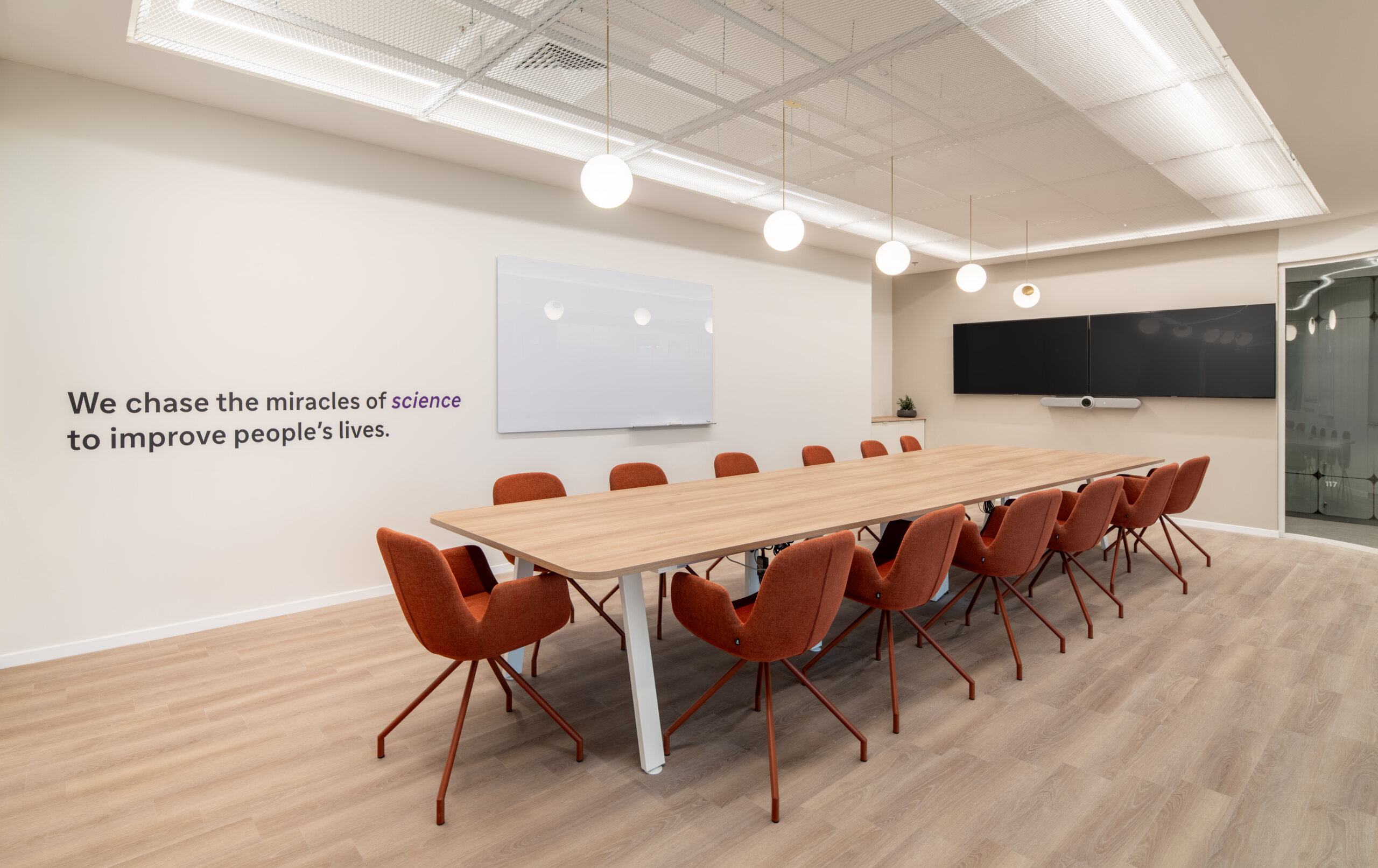 endow meeting table raio+daisy prong (2)